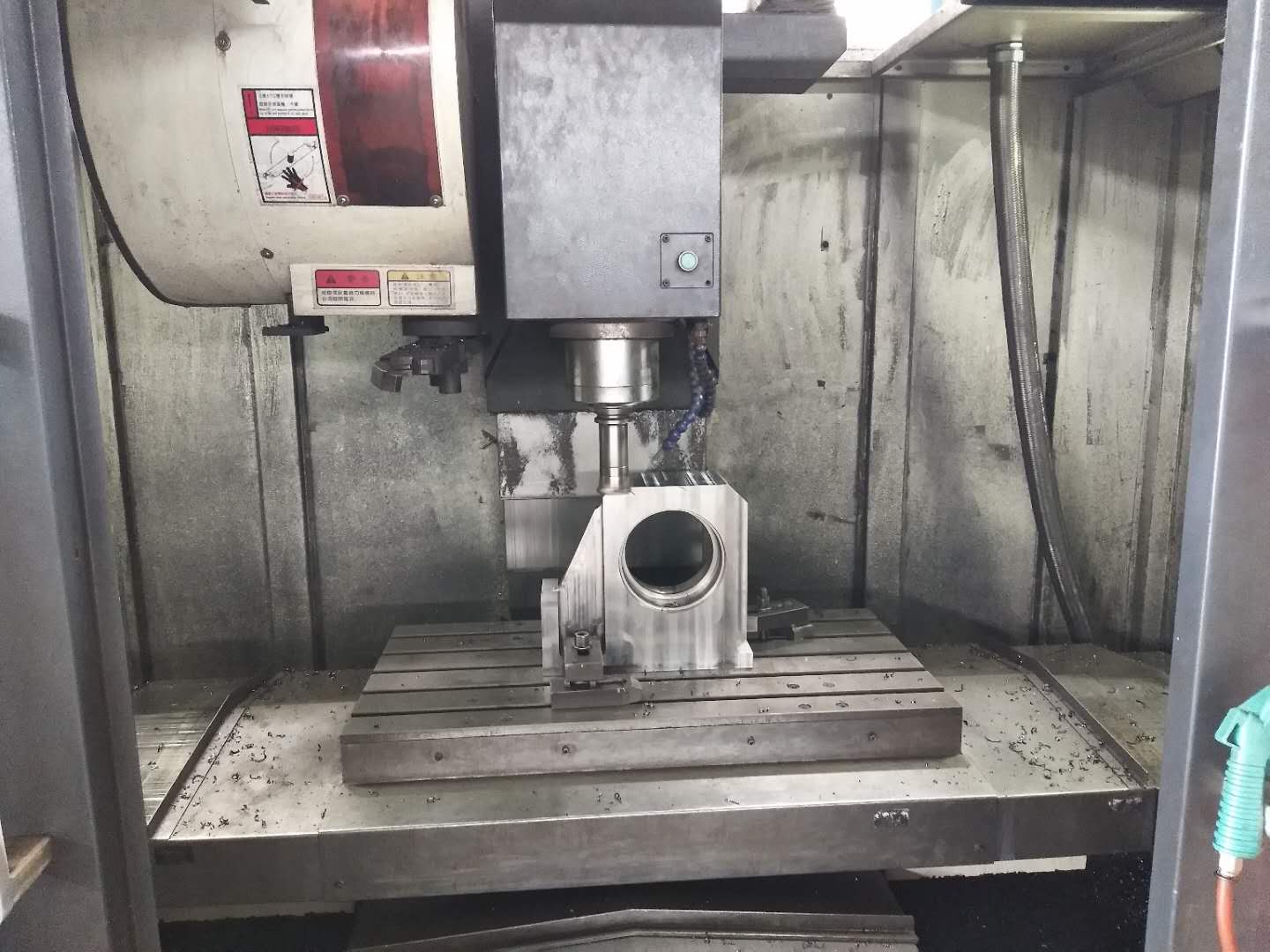 غیر معیاری روٹری بھٹہ بڑی idler رولر کاسٹ آئرن کاسٹنگ بیئرنگ ہاؤسنگ nonstandard rotary kiln large idler roller cast iron casting bearing housing