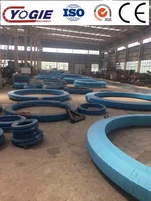 تین صف سلنڈر رولر Slewing بیئرنگ 132.45.2240